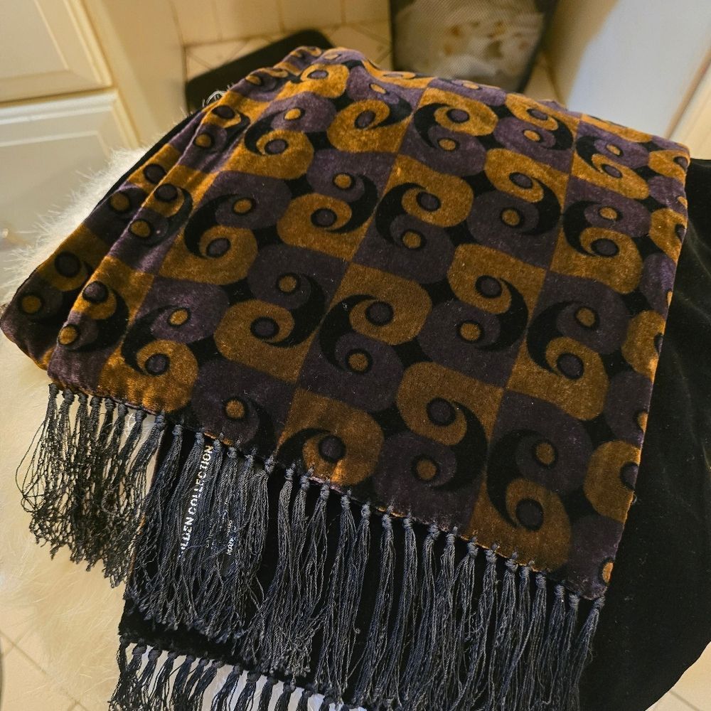 VINTAGE ABSTRACT VELVET LUXURY SCARF